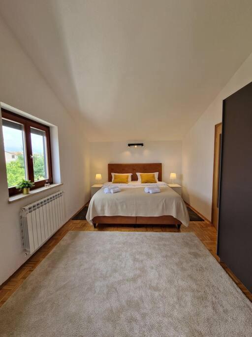 Villa Castanea - Kuca Za Odmor S Bazenom Kukci Екстер'єр фото